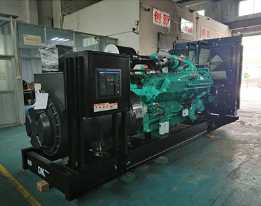 英亚体育1200KW/400V陆用发电机应用于某房地产项目